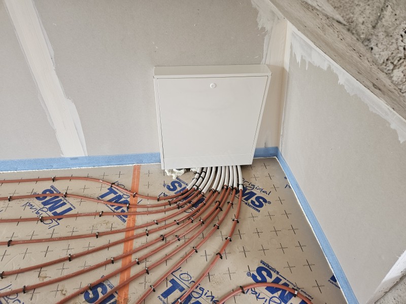 Pose d'un plancher chauffant dans une maison neuve à côté d'Yvetot 76