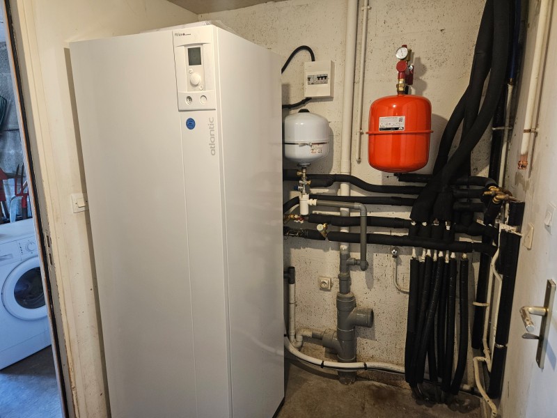 Installateur RGE Qualipac d'une pompe à chaleur air-eau Atlantic en remplacement d'une chaudière gaz secteur Pont-Audemer 76