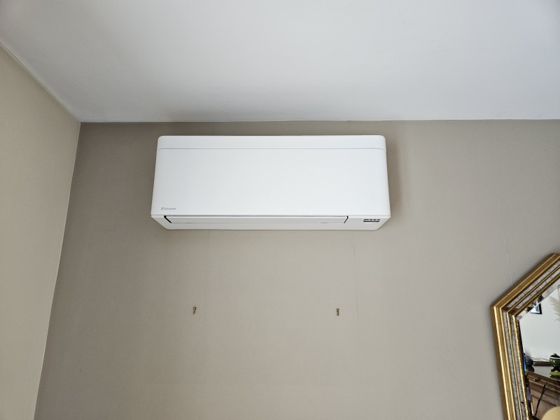 Chauffagiste RGE Qualipac pour l'installation d'une climatisation monosplit Daikin à côté de Rouen 76